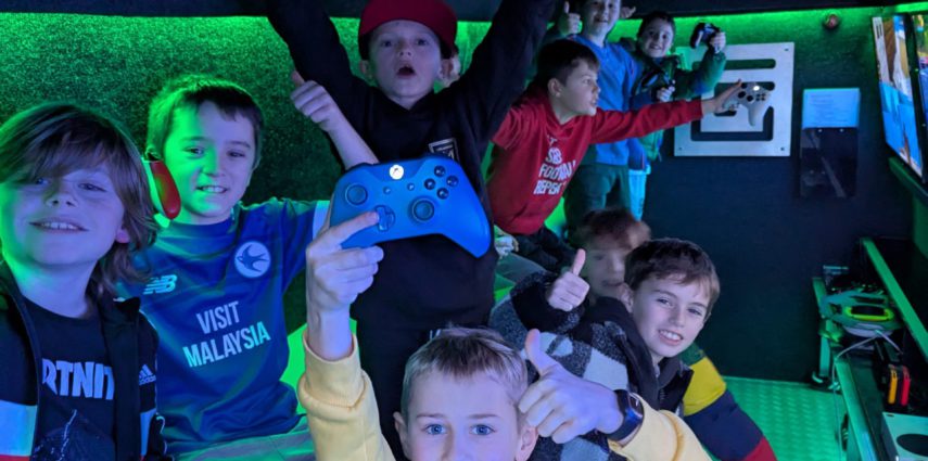 birthday parties gaming bus gaming van Cardiff South Wales